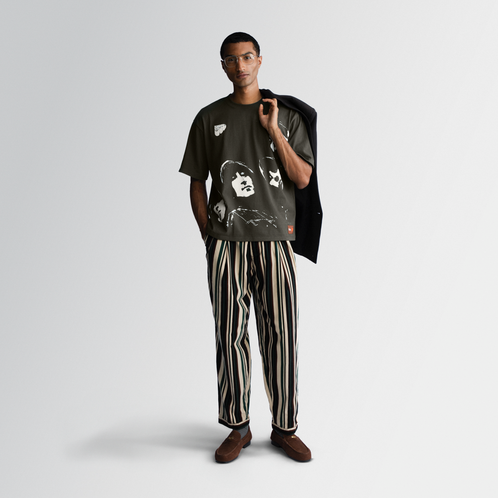 Rubber Soul Boxy Tracklist Tee Model 1