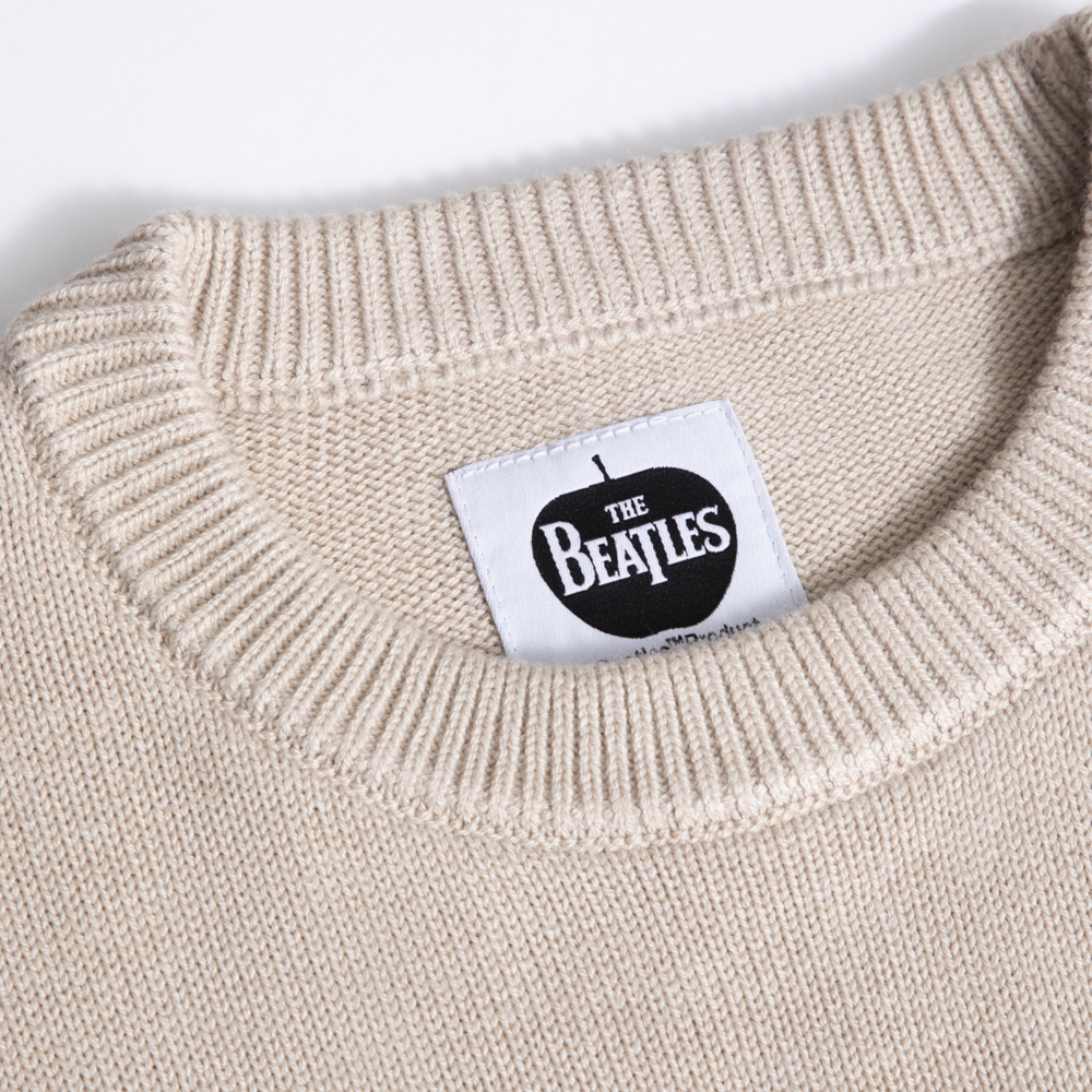 Rubber Soul Knit Sweater Model 3