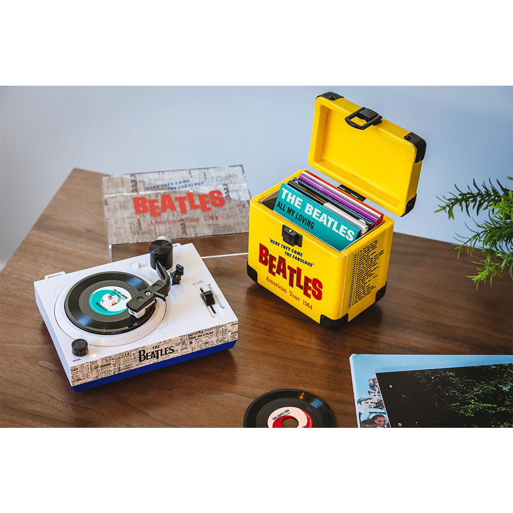 The Beatles x Crosley 3 The Beatles x Crosley 3