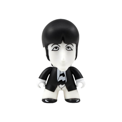 The Beatles TITANS: Black and White Paul 4.5"