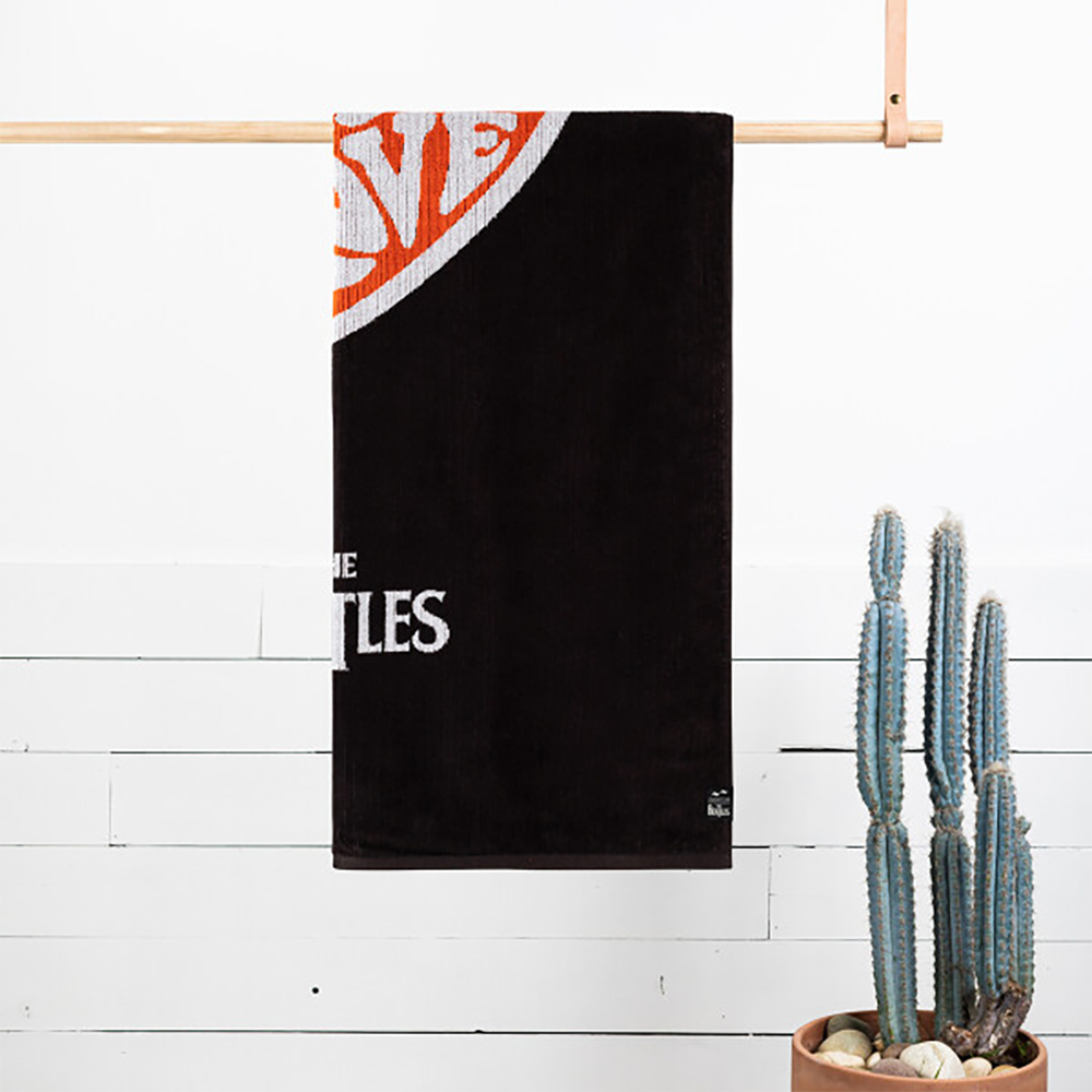 All You Need Is Love Slowtide Towel Lifestyle 1