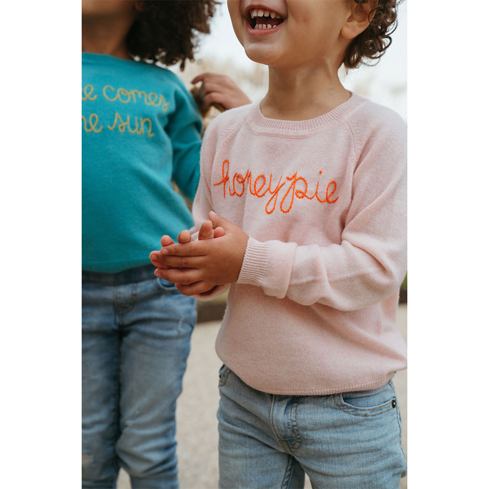 Honey top embroidered sweatshirt